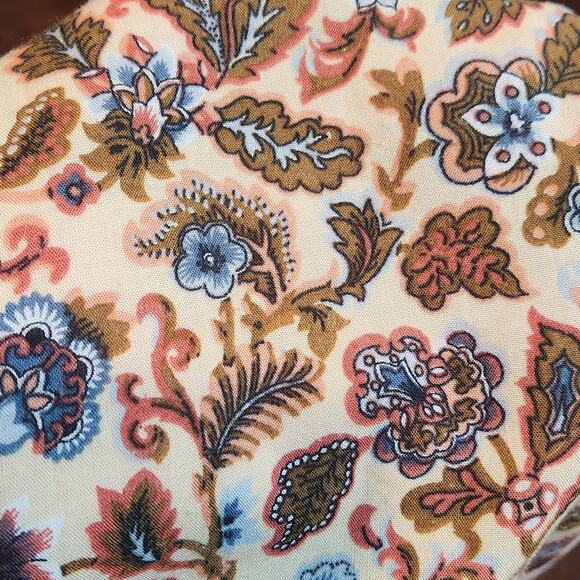 Indienne Floral Bandana Kerchief Stitched Beige Neutrals Red Blue 20 x 20 - Picture 3 of 4